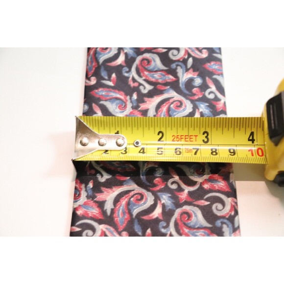 Vintage Christian Dior Necktie Mens Tie Paisley Design All Silk - Picture 4 of 4